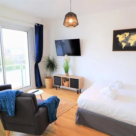 L'Ecrin Logement Tout Confort Wifi, Centre-Ville, Parking Prive Vannes Exterior photo